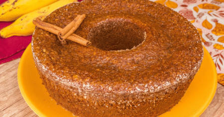 Bolo de banana com aveia: receita e como fazer