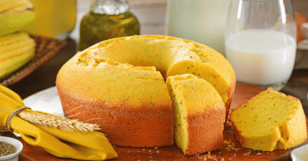 Bolo de milho cremoso: receita passo a passo