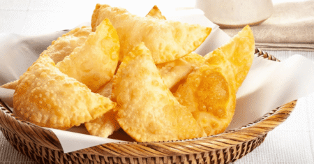Massa caseira de pastel: receita passo a passo para fazer em casa