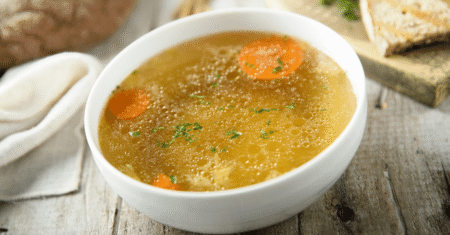 Caldo de frango fácil e delicioso passo a passo